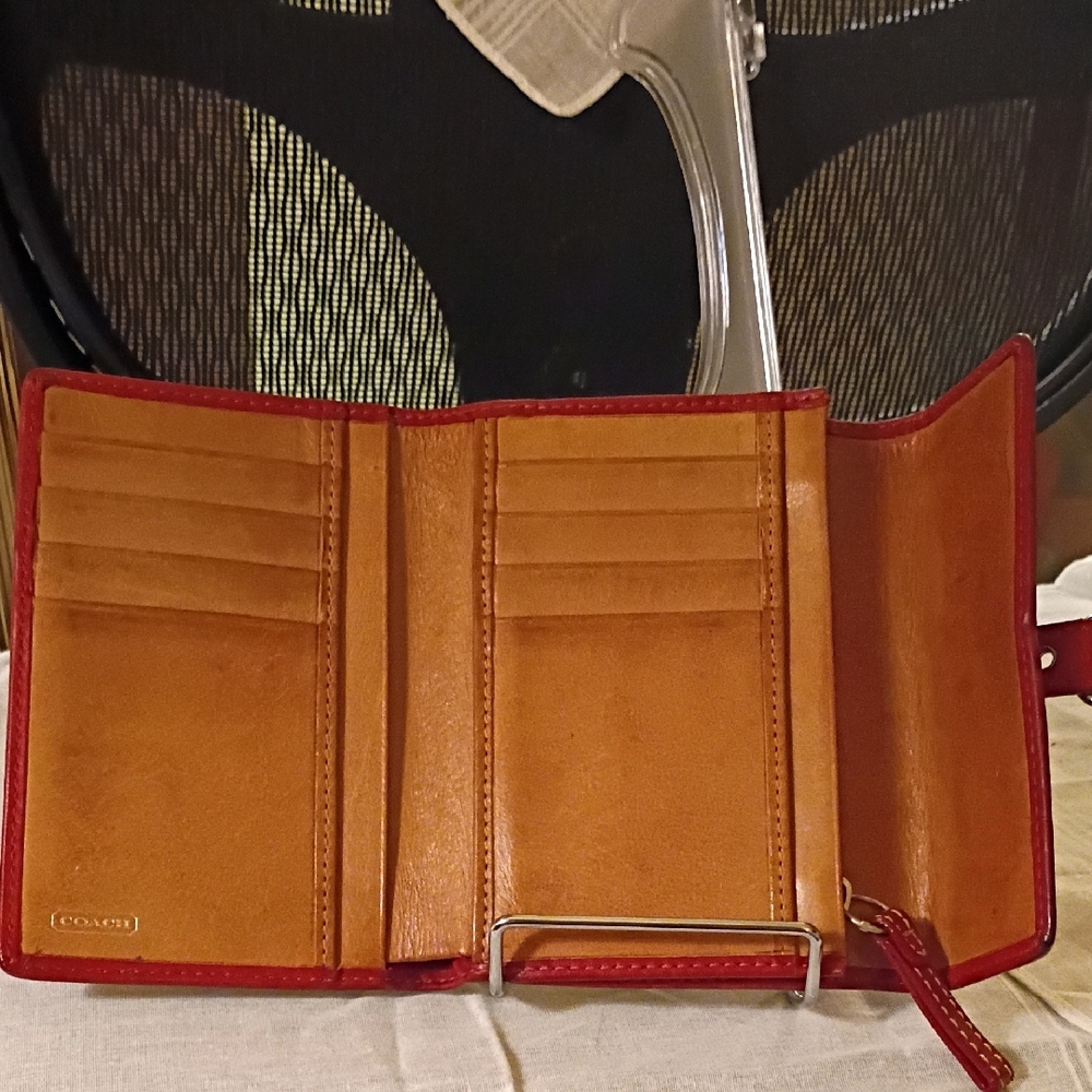 Vintage Coach Wallet - Picture 9 of 11
